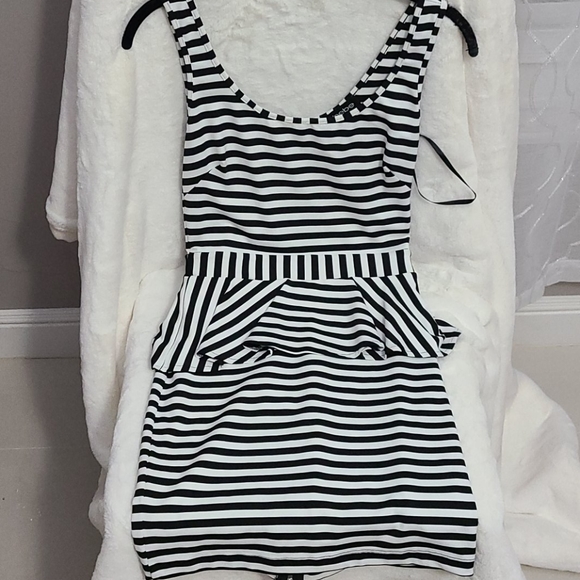 Bebe & Express dresses - Picture 2 of 10